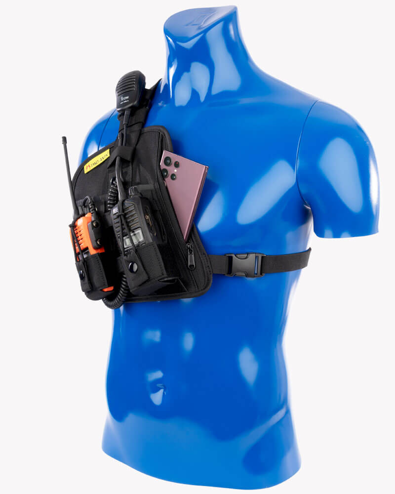 Two Ants Atta dual radio chest holster right black